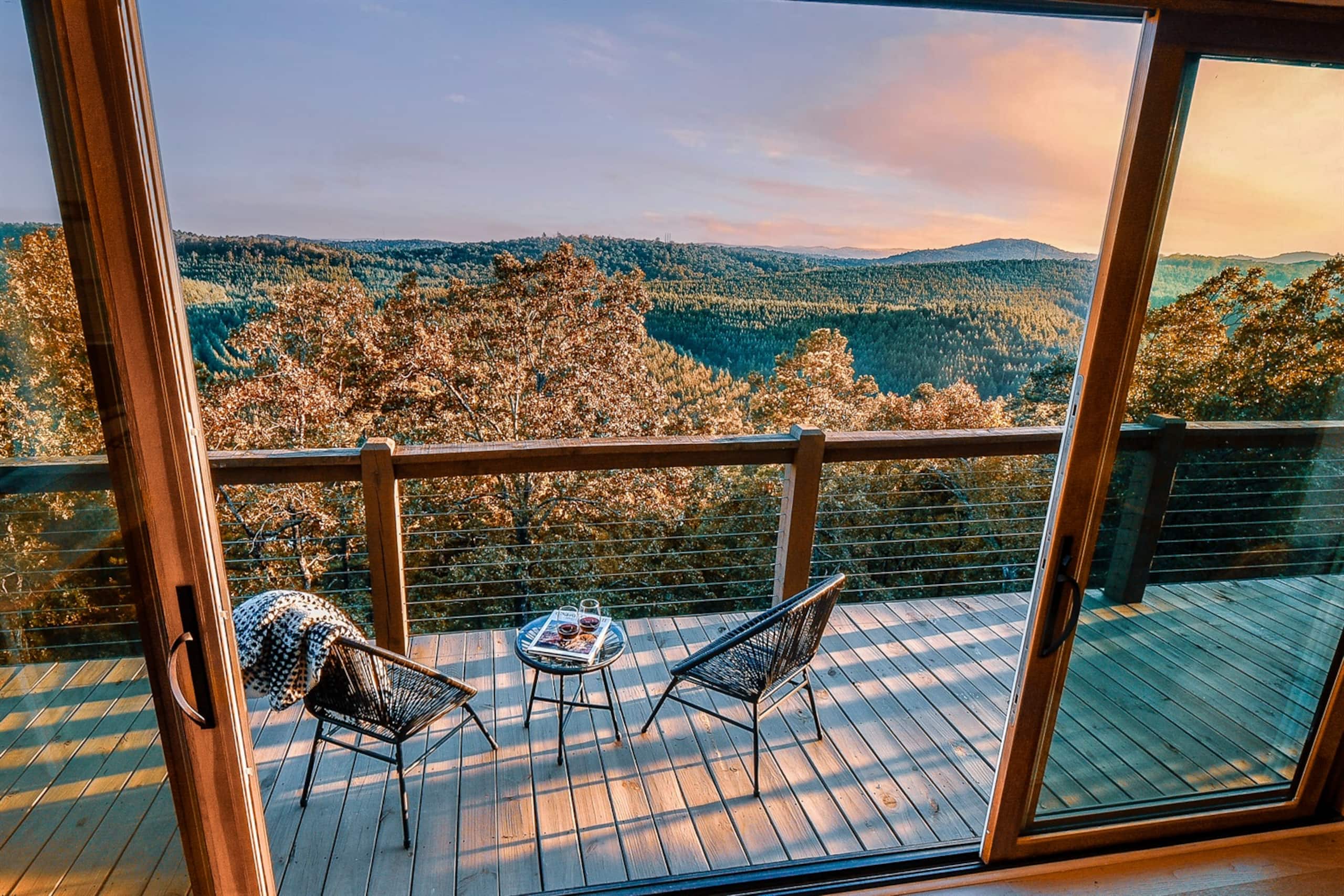 50 Mile Mtn Views Cabin — photo 3